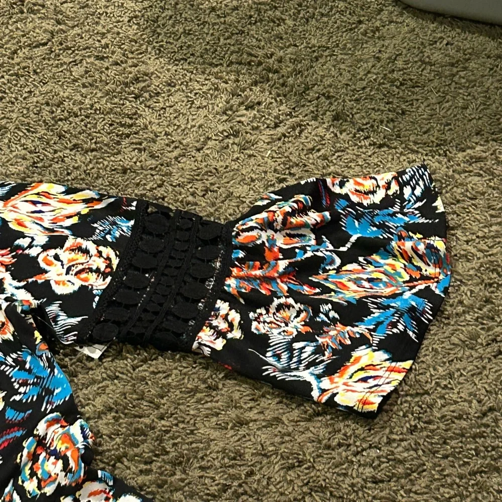 Woman’s dress 2x - Picture 3 of 4